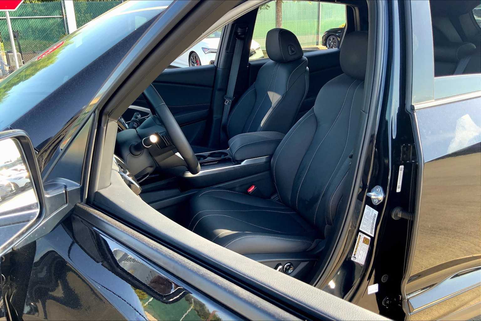 2025 Acura RDX photo 7