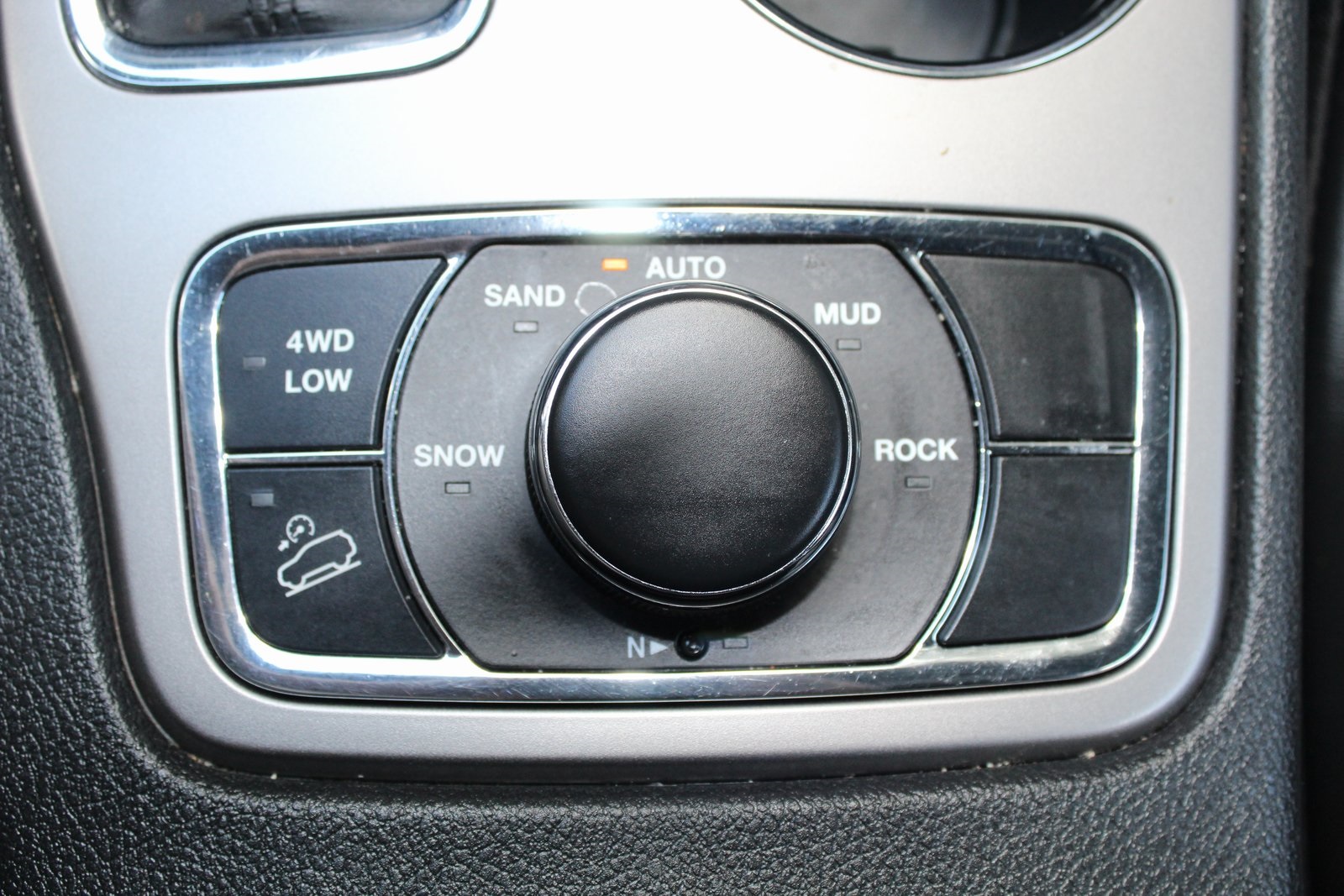 2020 Jeep Grand Cherokee Limited photo 11