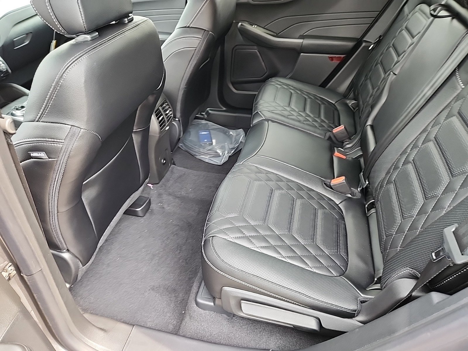 2024 Ford Escape Plug-In Hybrid photo 8