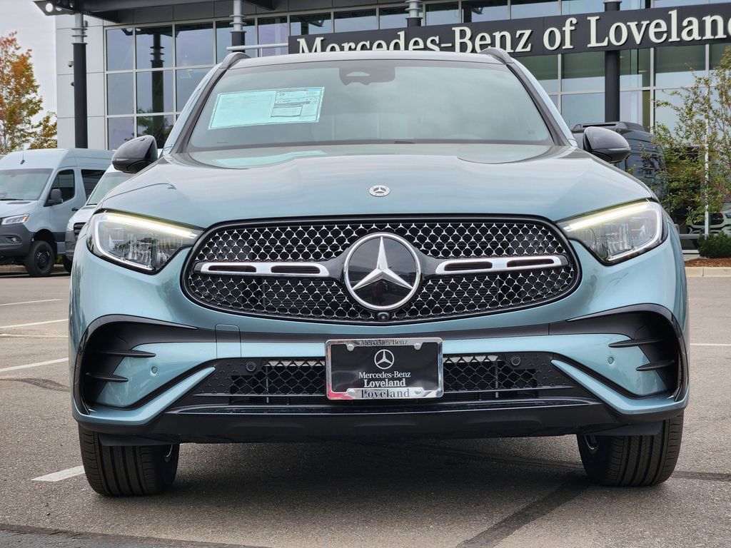 2026 Mercedes Benz GLC 300 4MATIC photo 2