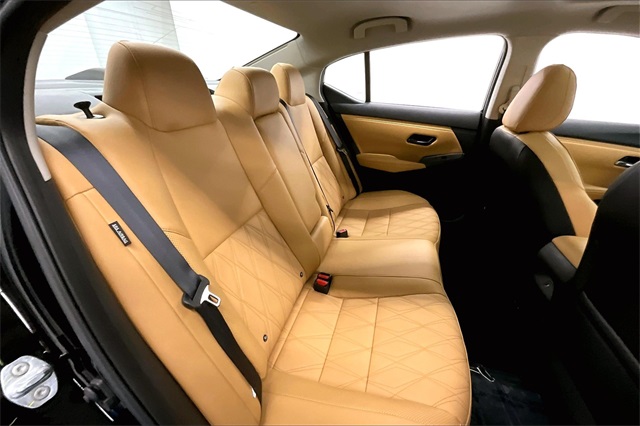 2025 Nissan Sentra SV photo 28