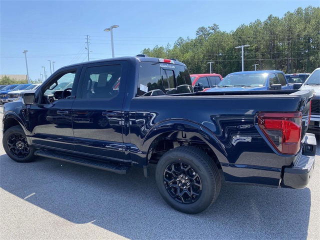 2025 Ford F-150 XLT photo 4