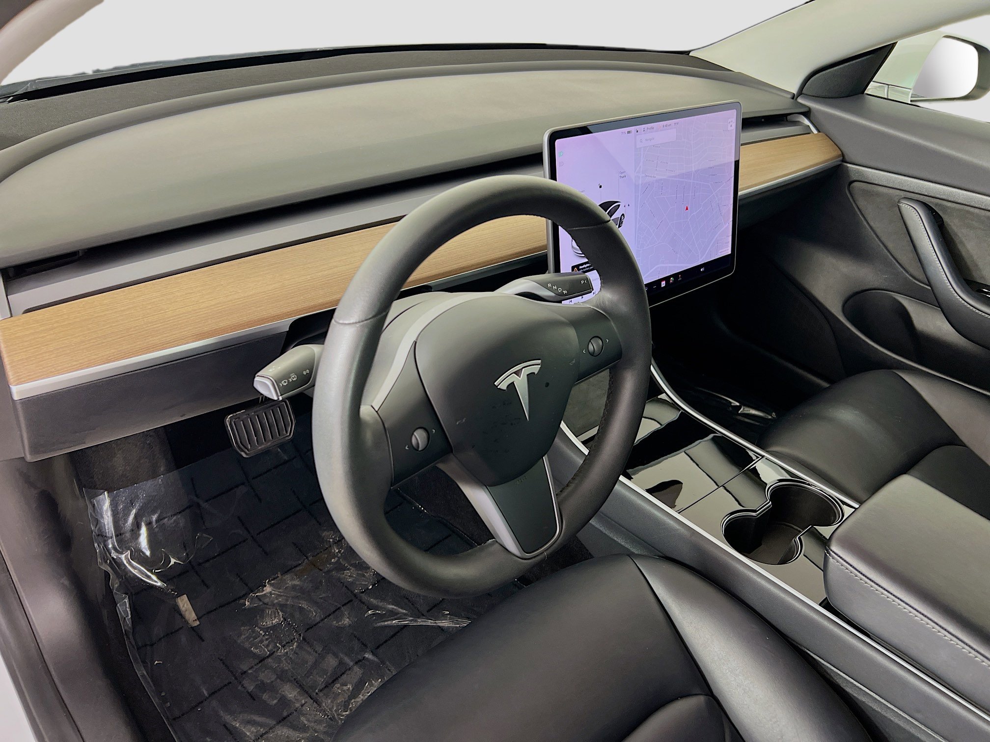 2020 Tesla Model 3 Standard Range Plus photo 9