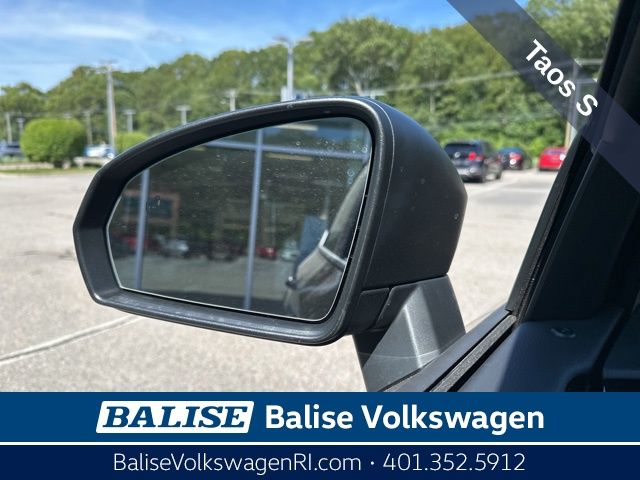 2025 Volkswagen Taos S photo 9