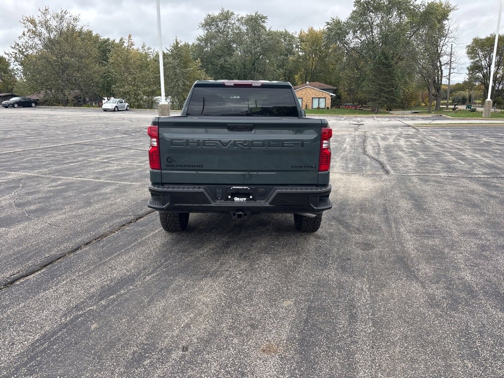 2026 Chevrolet Silverado 1500 Custom Trail Boss photo 4