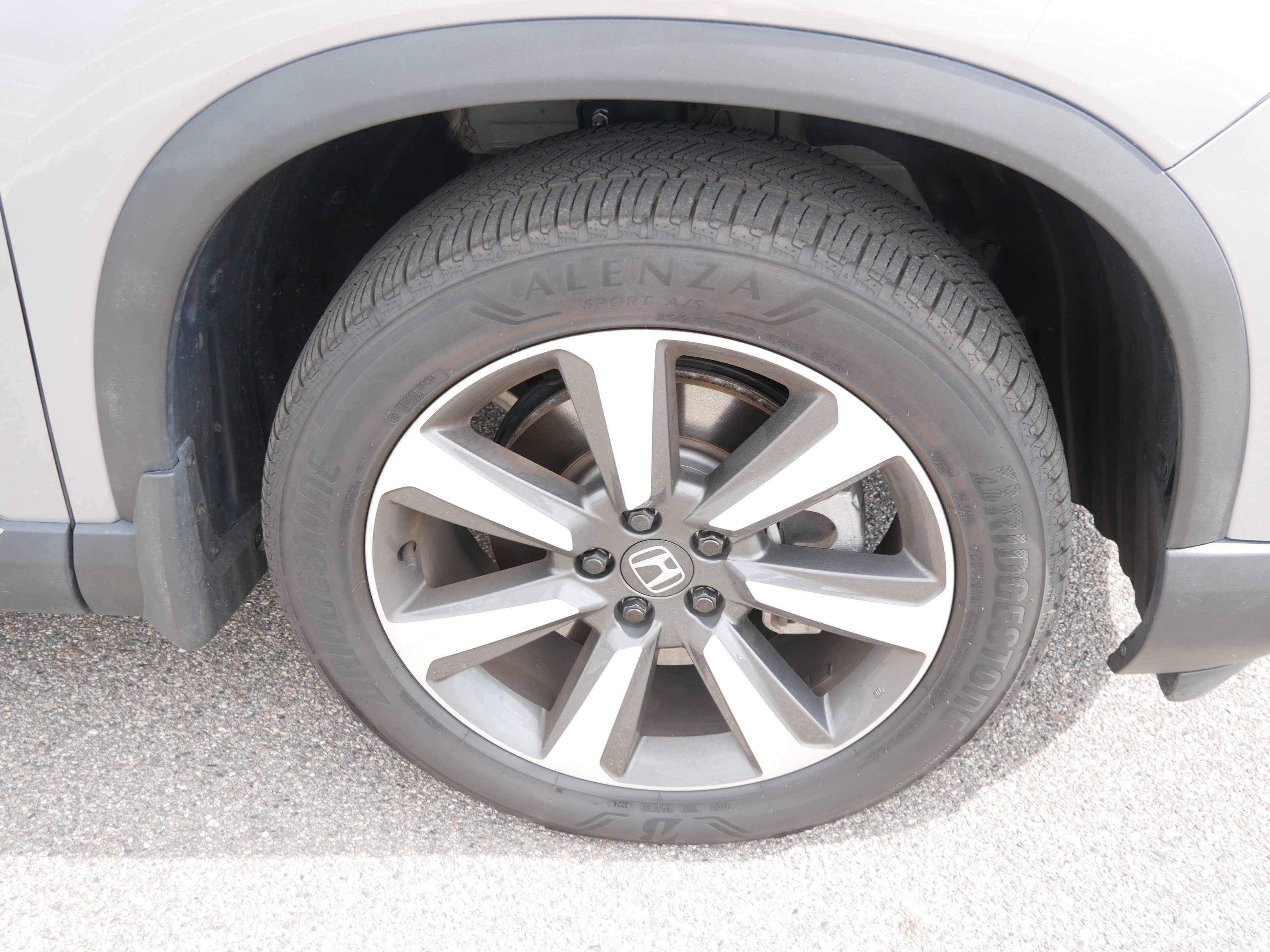 2023 Honda Pilot Touring photo 8