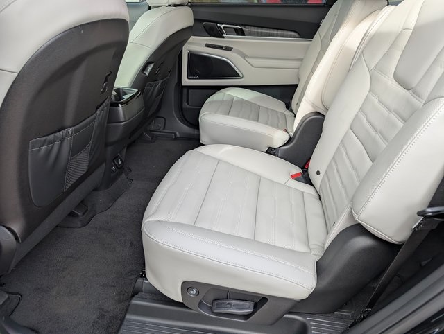2025 Kia Telluride SX Prestige photo 10