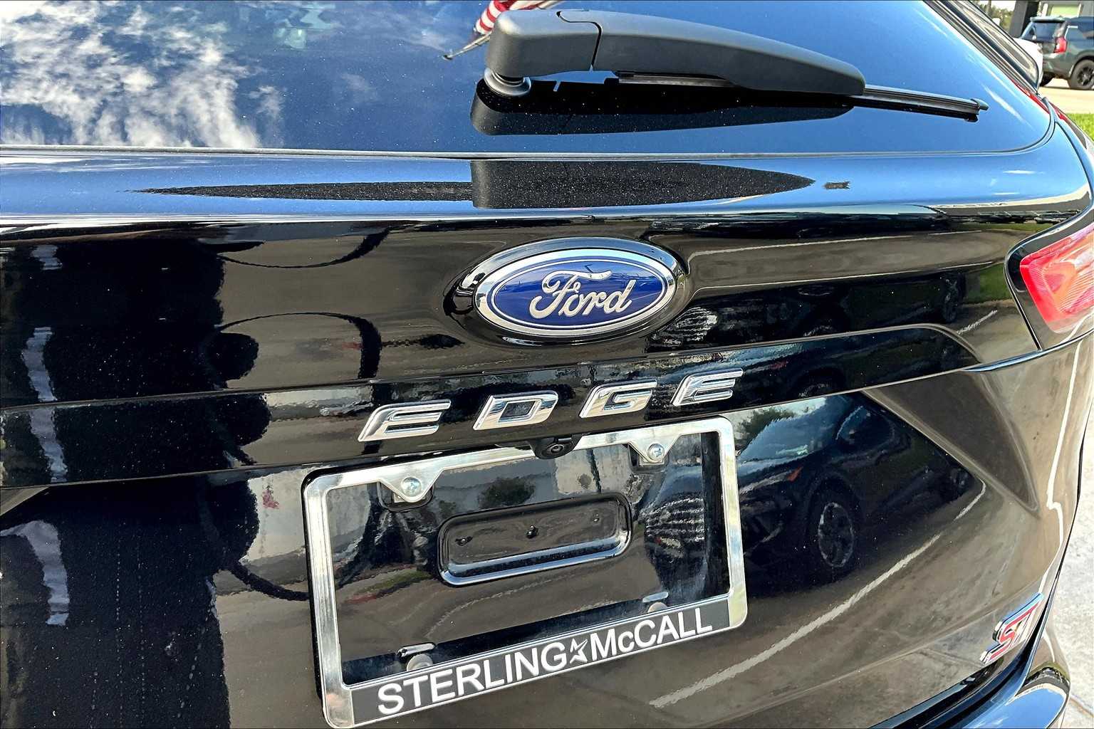 2022 Ford Edge ST photo 27