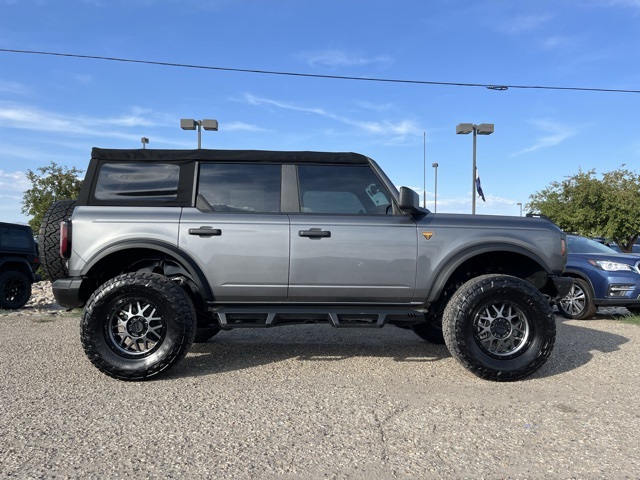 2022 Ford Bronco Badlands photo 5