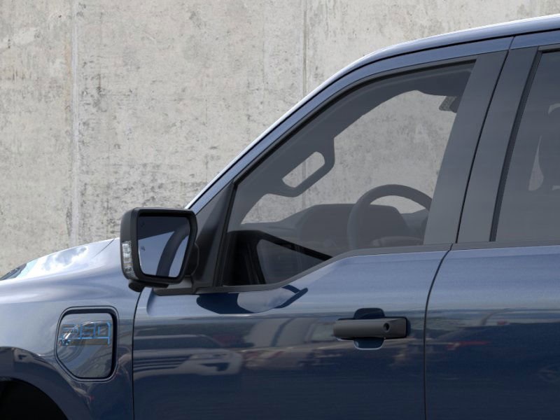 2025 Ford F-150 Lightning XLT photo 20