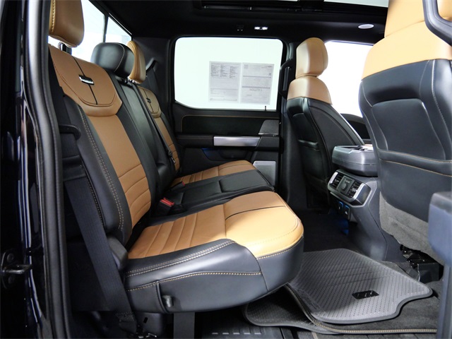 2023 Ford F-150 Platinum photo 12