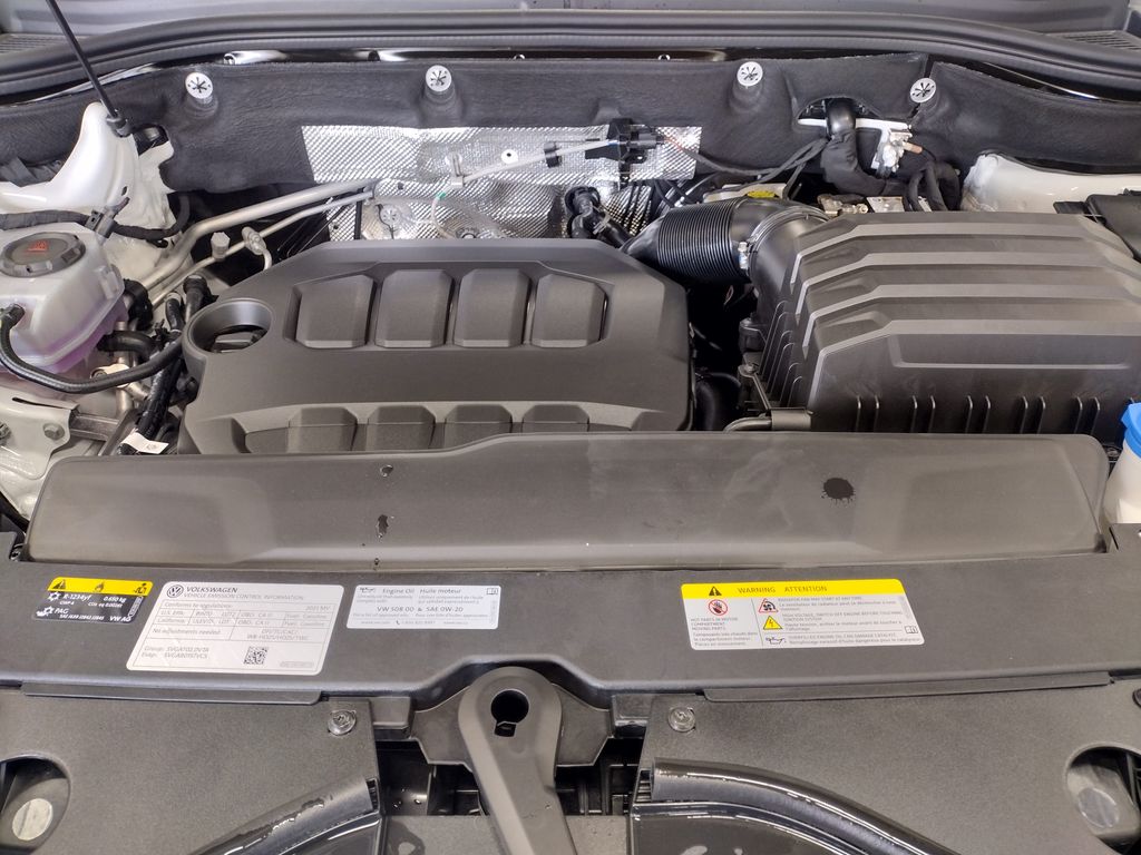 2025 Volkswagen Atlas Peak Edition SE photo 7