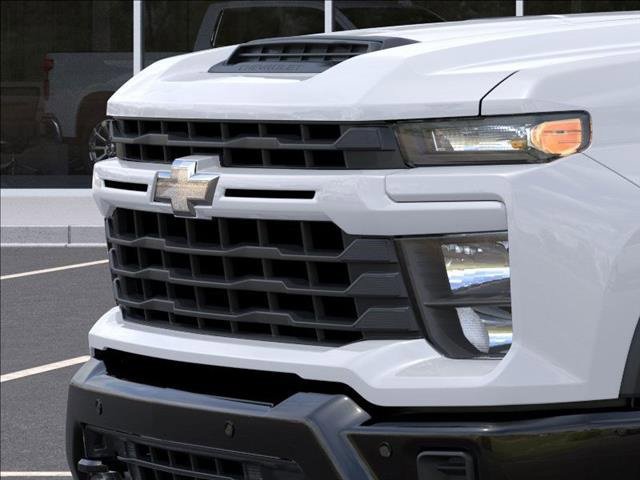 2026 Chevrolet Silverado 2500HD Custom photo 13