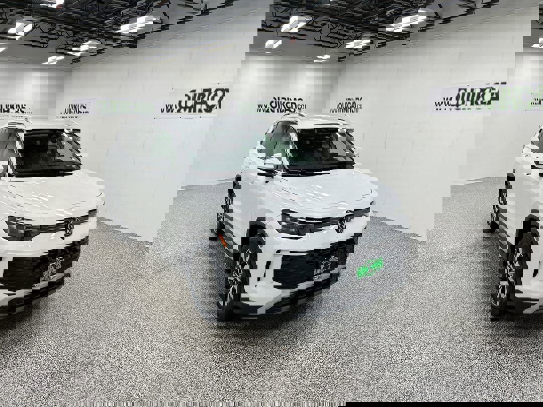 2025 Volkswagen Tiguan S's photo