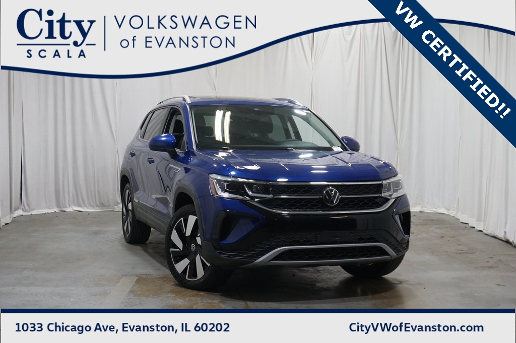 2023 Volkswagen Taos SEL's photo