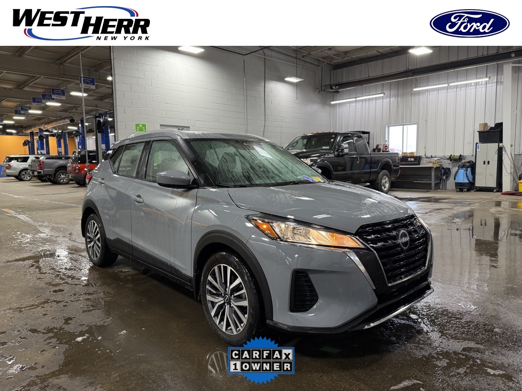 2022 Nissan Kicks SV