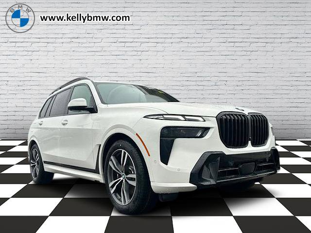 2026 BMW X7 40i's photo