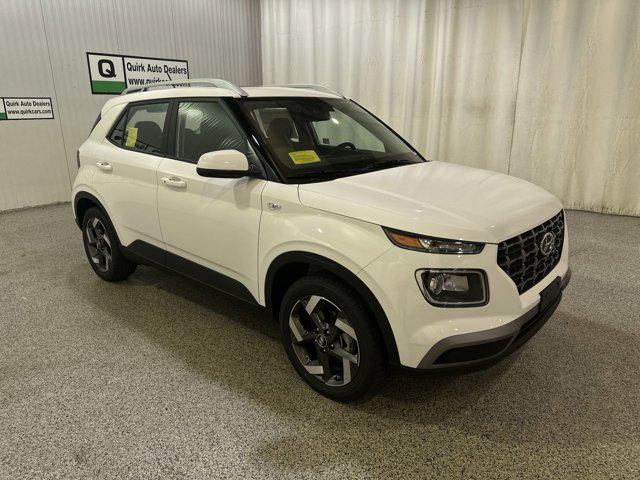 2025 Hyundai Venue SEL's photo