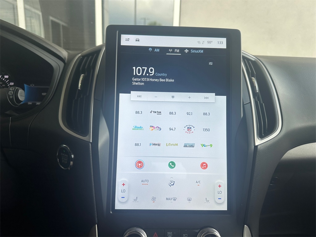 2024 Ford Edge SEL photo 20