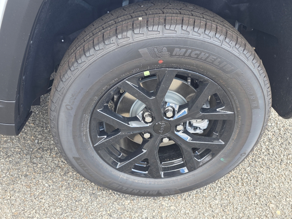 2025 Jeep Grand Cherokee Altitude X photo 4