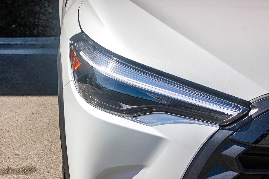 2026 Toyota Corolla Cross XLE photo 4