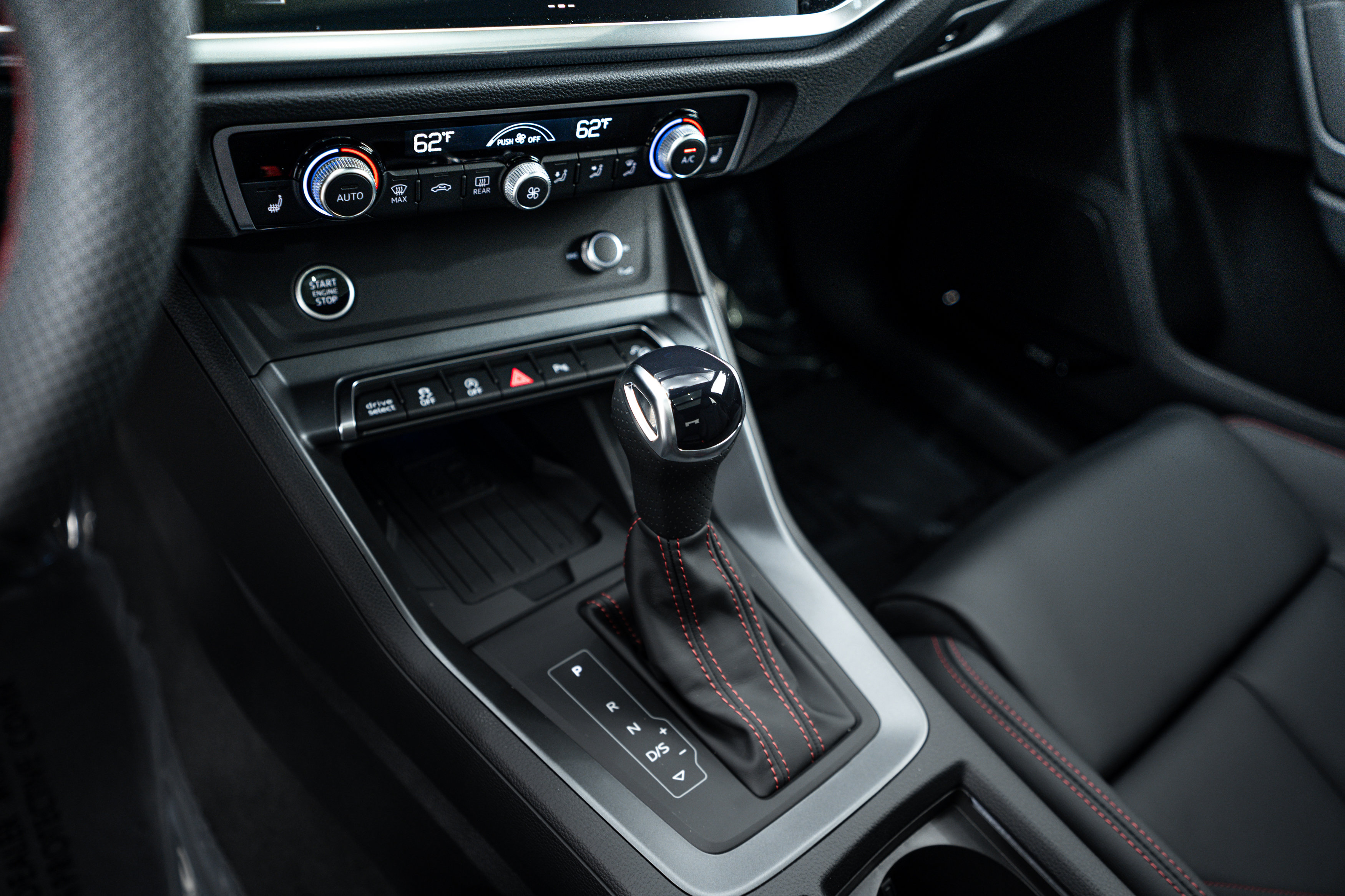 2025 Audi Q3 S line Premium Plus photo 7