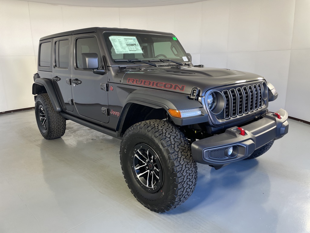 2025 Jeep Wrangler Rubicon photo 2