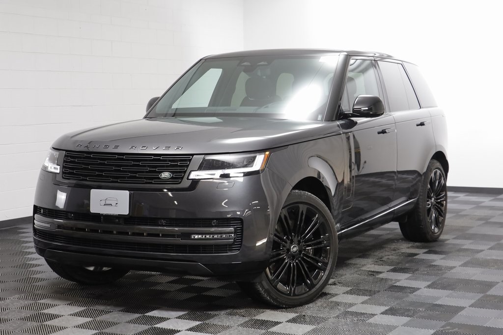 2025 Land Rover Range Rover SE