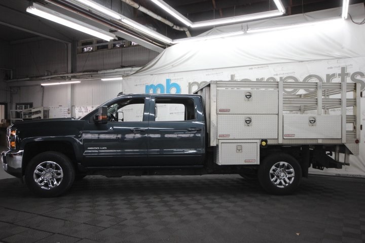2019 Chevrolet Silverado 3500HD LT photo 2