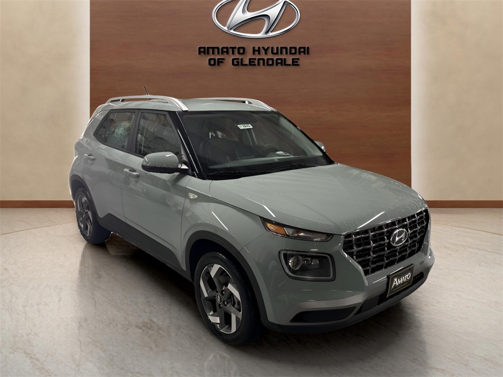 2025 Hyundai Venue Limited photo 7
