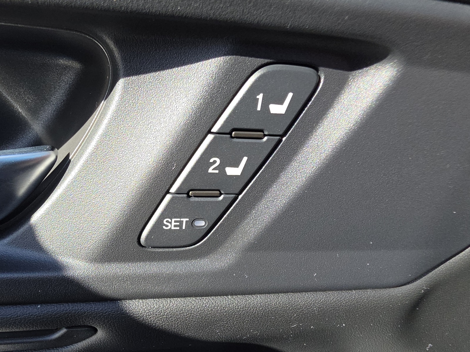 2023 Honda Accord Hybrid Sport-L photo 2