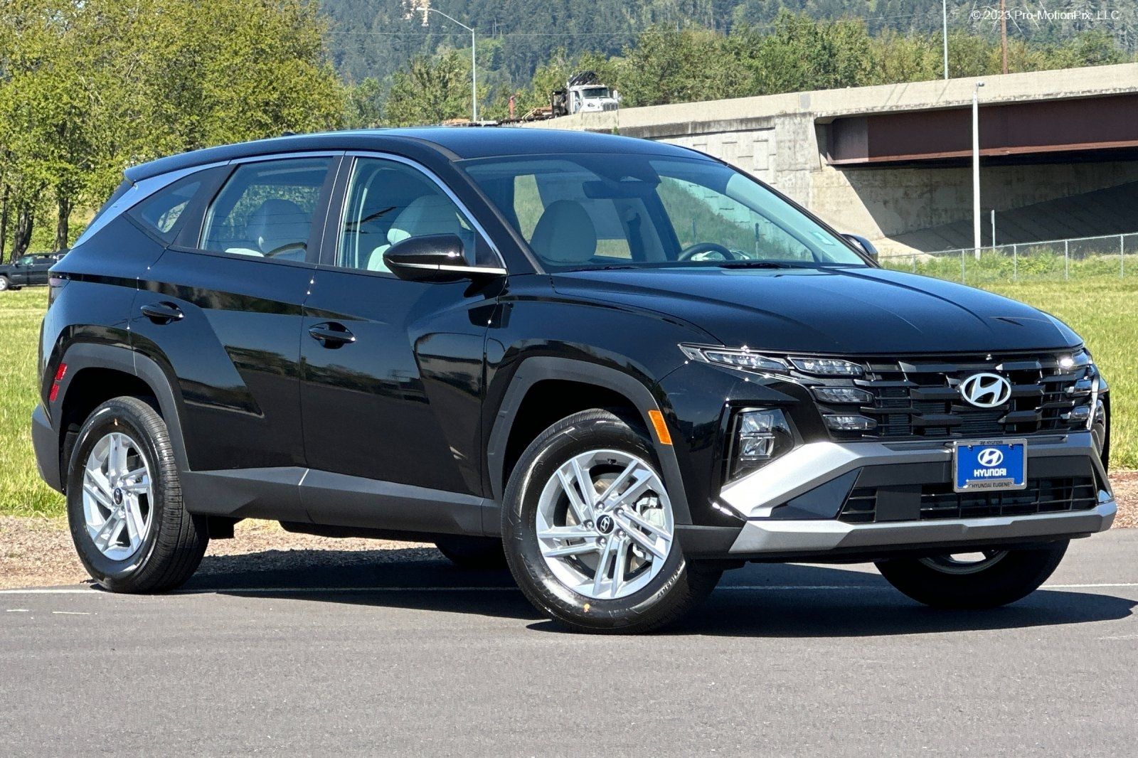 2025 Hyundai Tucson SE's photo