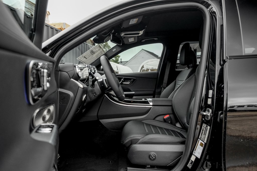 2026 Mercedes Benz GLC 300 4MATIC photo 9
