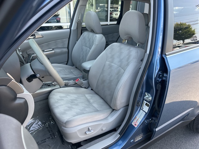 2010 Subaru Forester 2.5X Premium photo 5