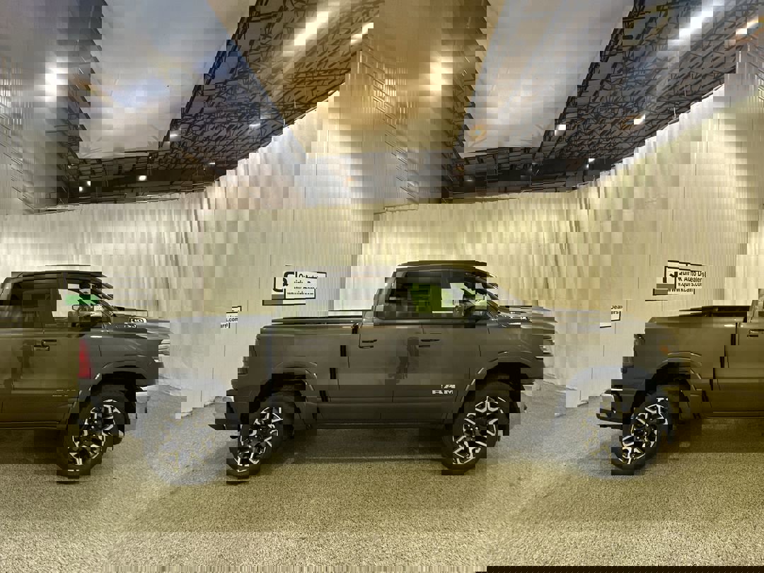 2026 Ram 1500 Laramie photo 4