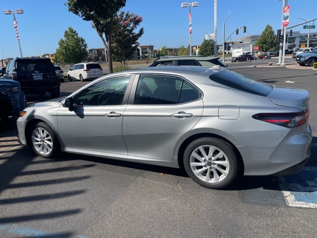 2024 Toyota Camry LE photo 3