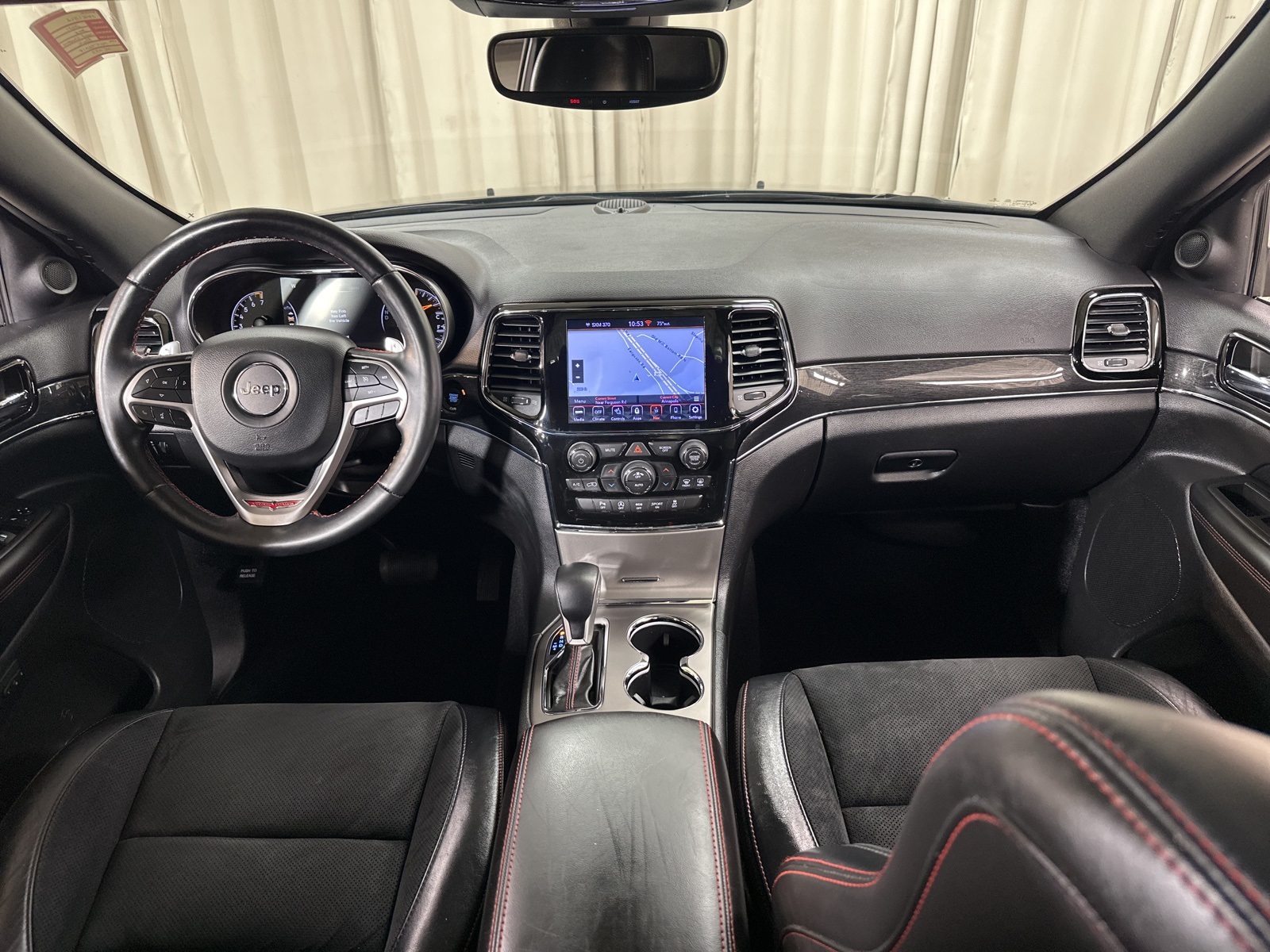 2021 Jeep Grand Cherokee Trailhawk photo 3