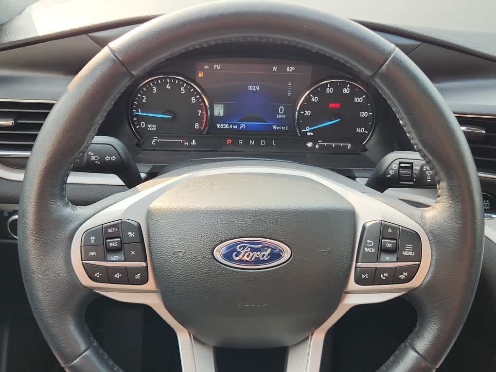 2023 Ford Explorer XLT photo 18