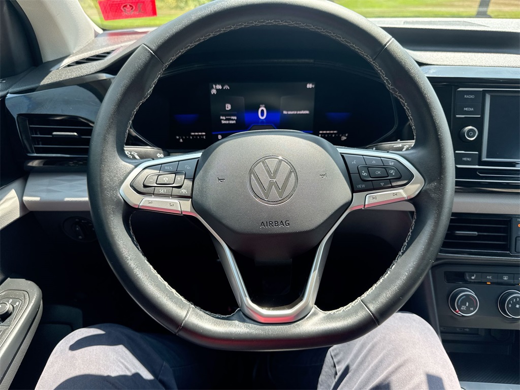 2022 Volkswagen Taos S photo 14