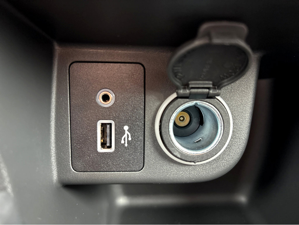 2020 Nissan Kicks SV photo 23