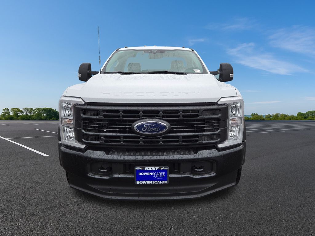 New 2024 Oxford White Ford XL image 2