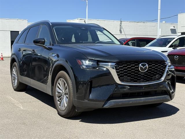 2025 Mazda CX-90 Select Package's photo