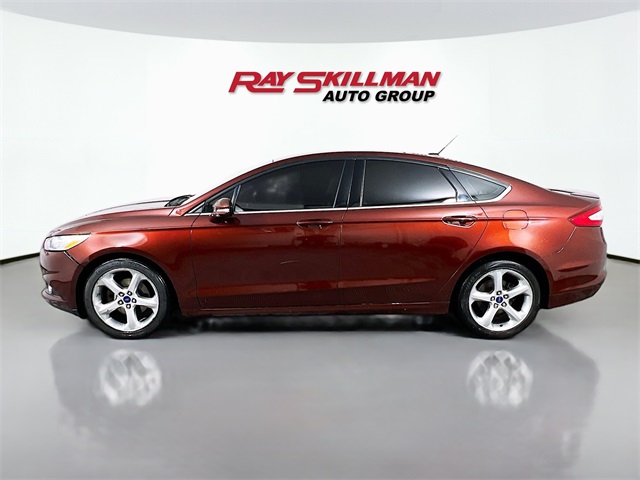 2020 Ford Fusion SE photo 4