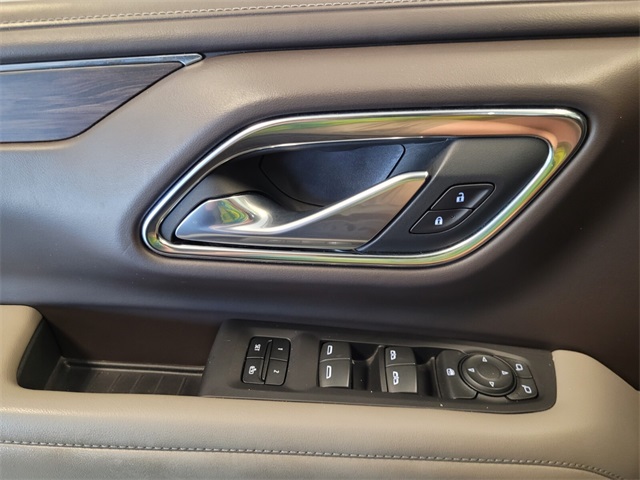 2023 Chevrolet Suburban LT photo 23
