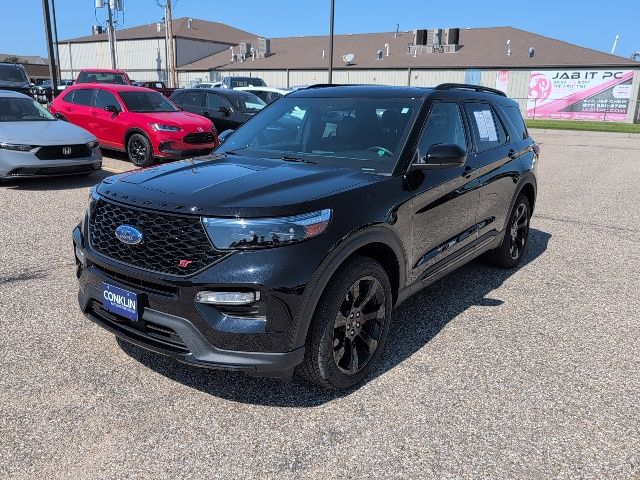 2022 Ford Explorer ST photo 11