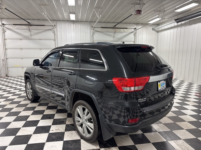 Used 2013 Jeep Grand Cherokee Laredo with VIN 1C4RJFAGXDC506586 for sale in Rochester, Minnesota