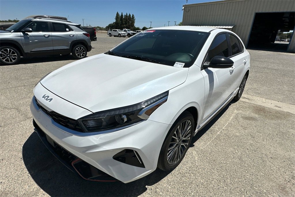 2024 Kia Forte GT-Line photo 2