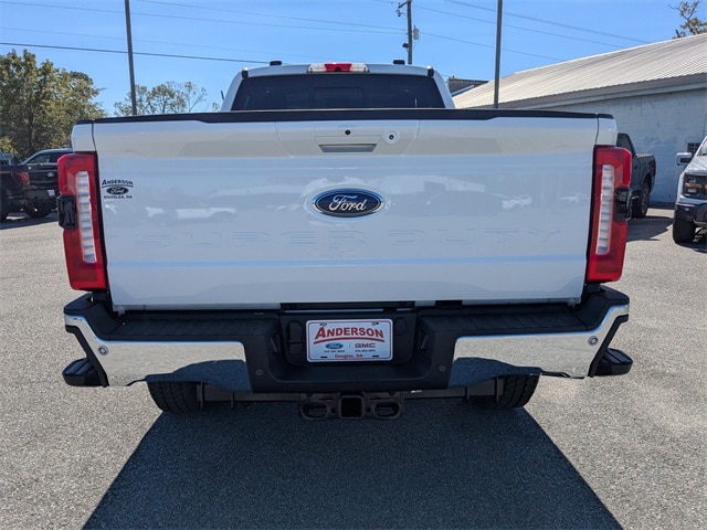 2026 Ford F-350 Lariat photo 4