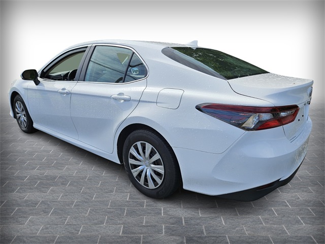 2023 Toyota Camry Hybrid LE photo 5