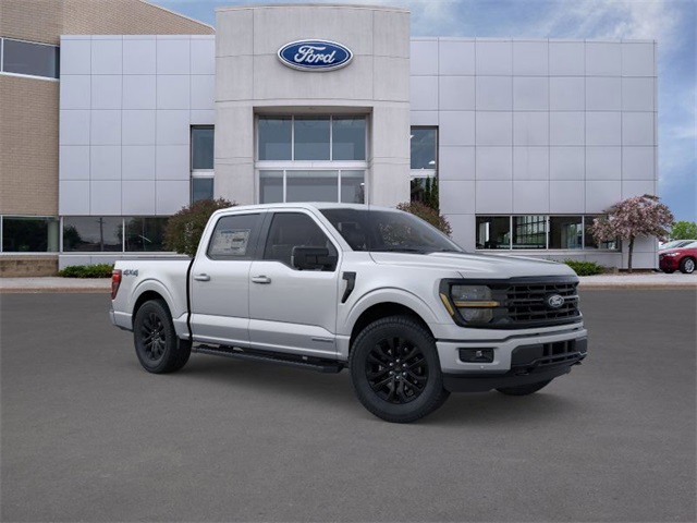 2025 Ford F-150 XLT photo 6